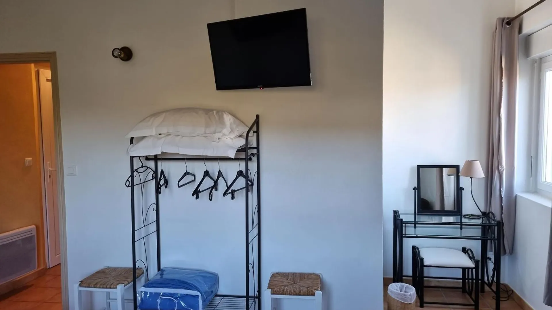 La Fanette Hotel Montbrison-sur-Lez Gasthuis